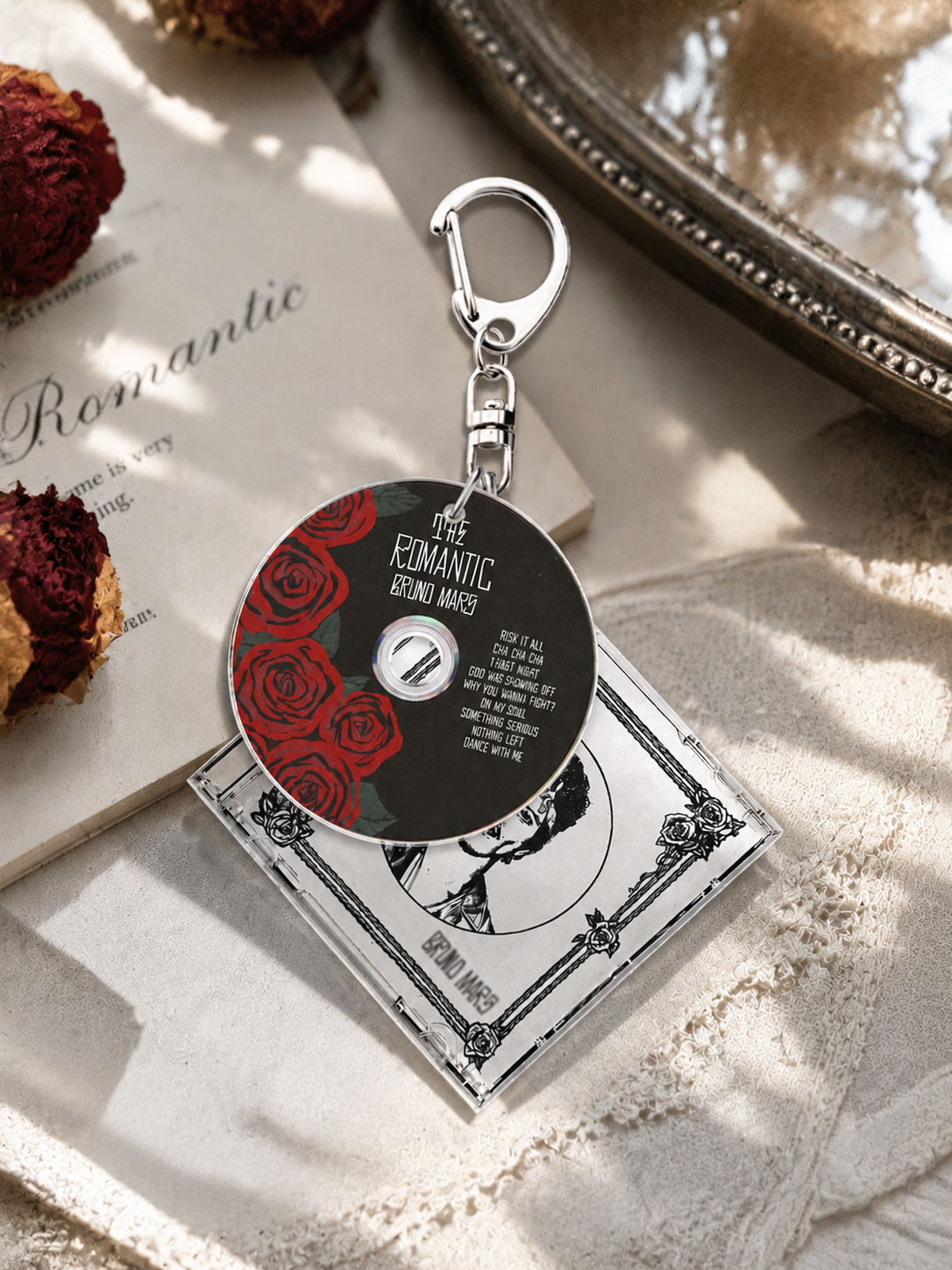 Bruno Keychain，The Romantic，Ma - огляд і ціна Carabiner Keychain